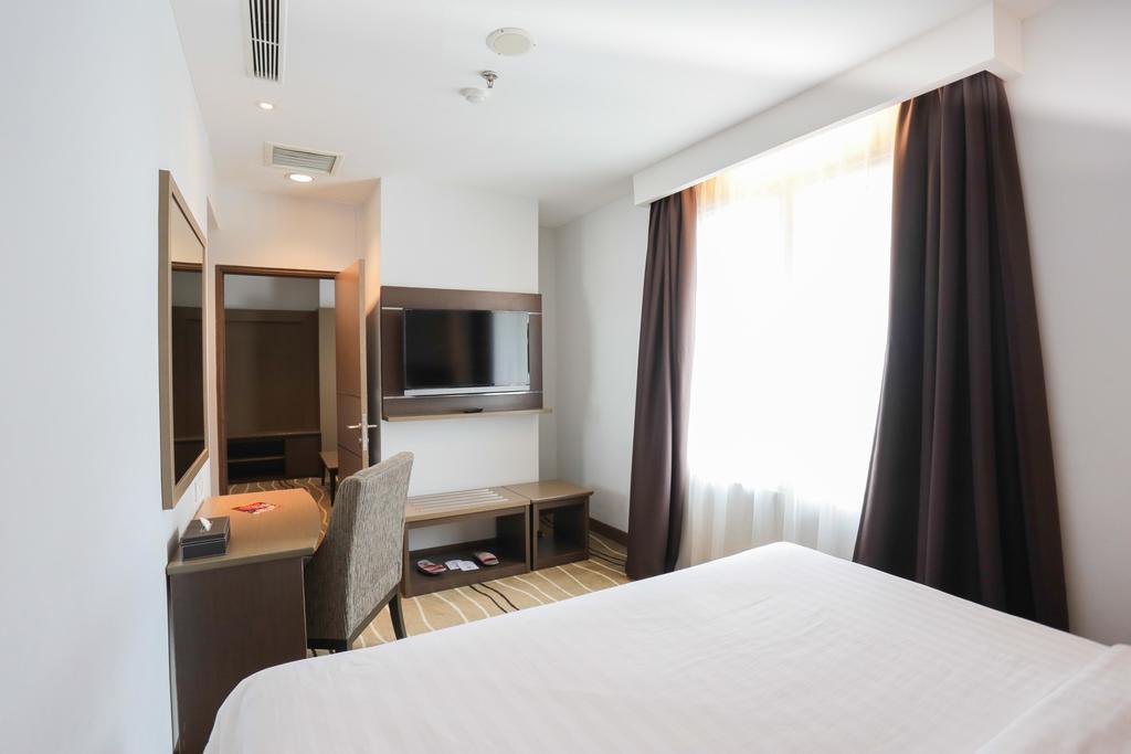 Grand Maleo Hotel Makassar Room photo