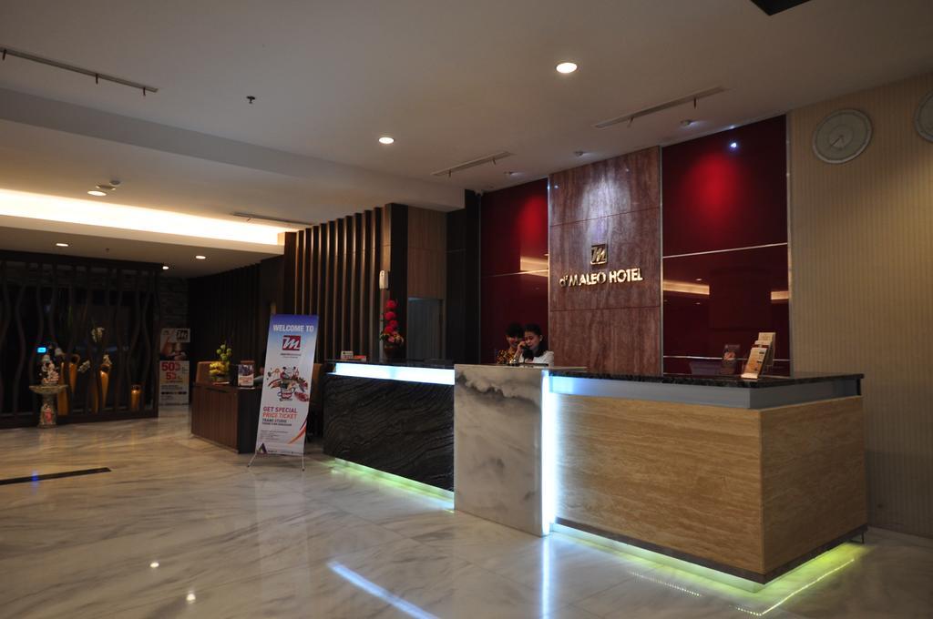 Grand Maleo Hotel Makassar Exterior photo